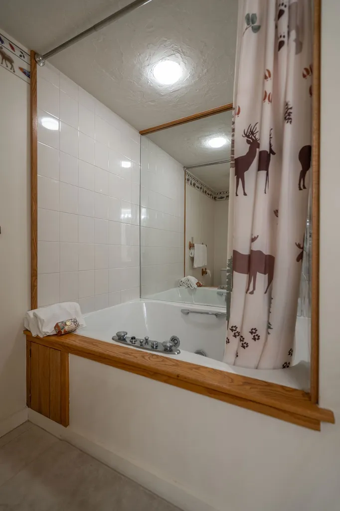 16 London Hill Road Moultonborough NH 03254