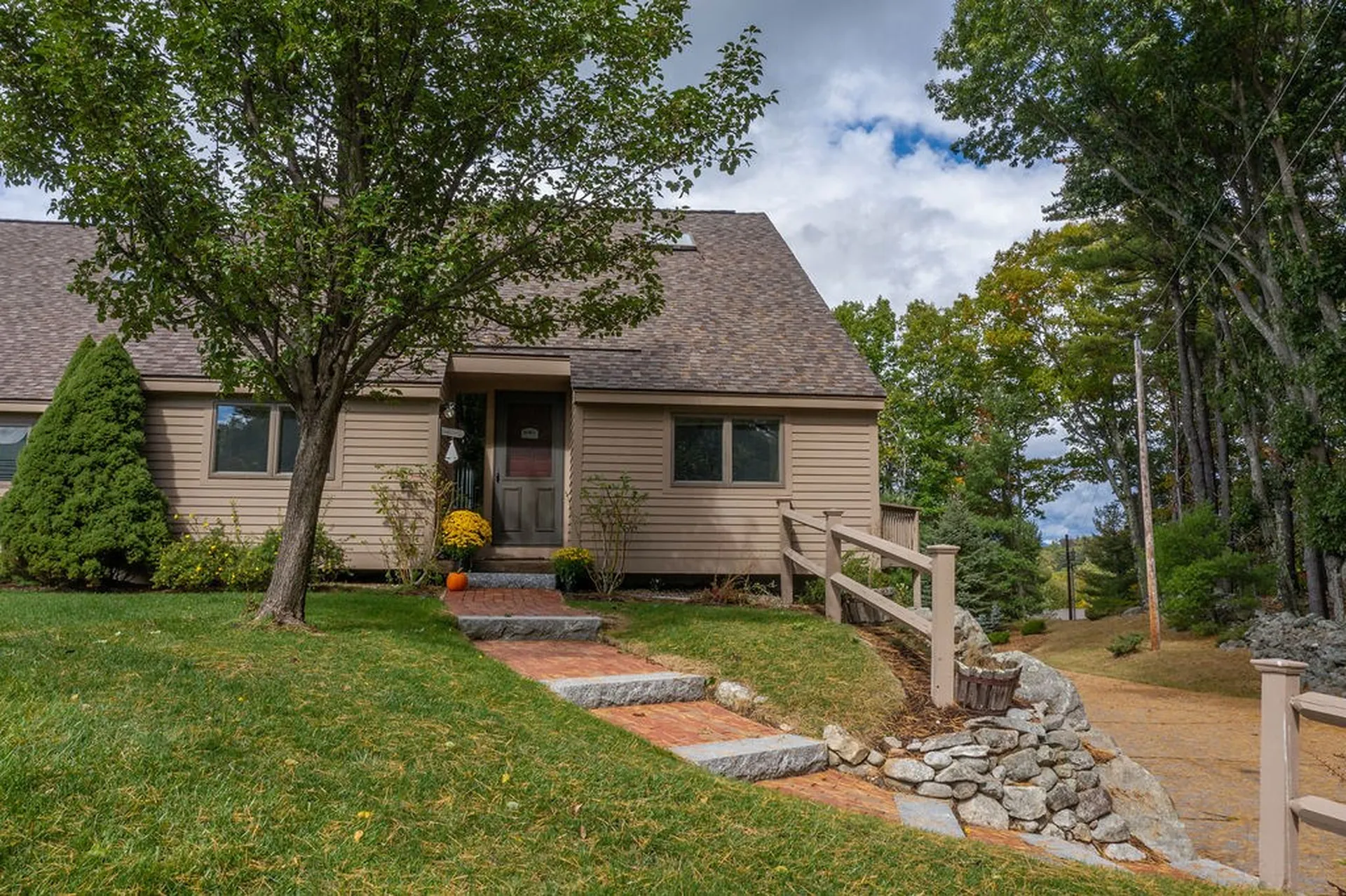 16 London Hill Road Moultonborough NH 03254