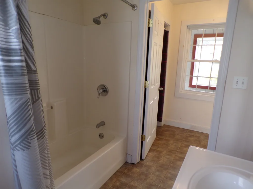 23 Ellis Court Keene NH 03431