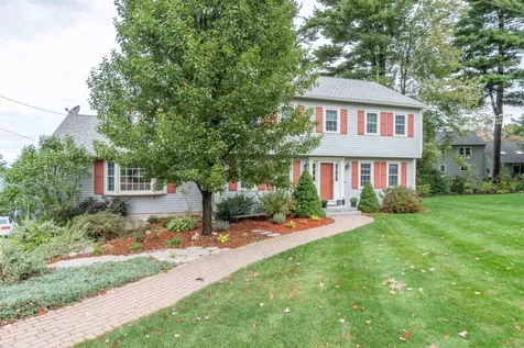 7 Collier Court Nashua NH 03062