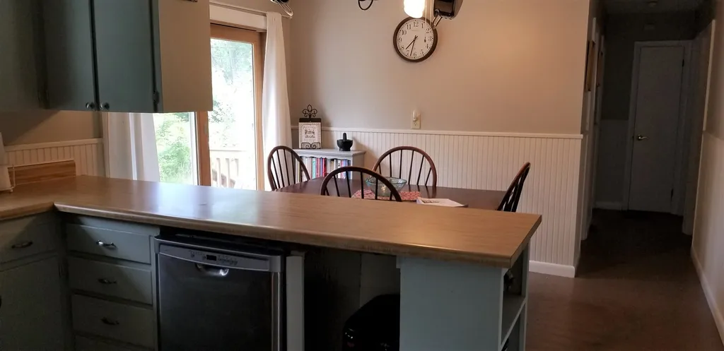 15 Mohawk Street Hinsdale NH 03451