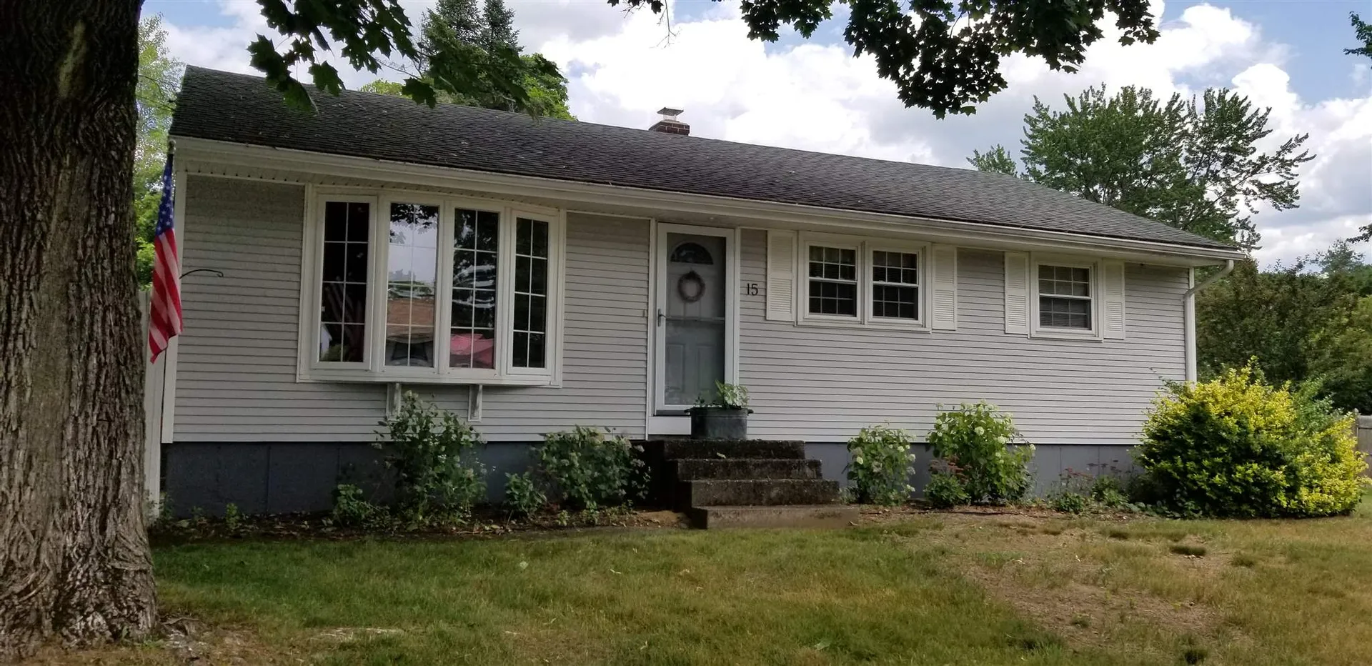 15 Mohawk Street Hinsdale NH 03451