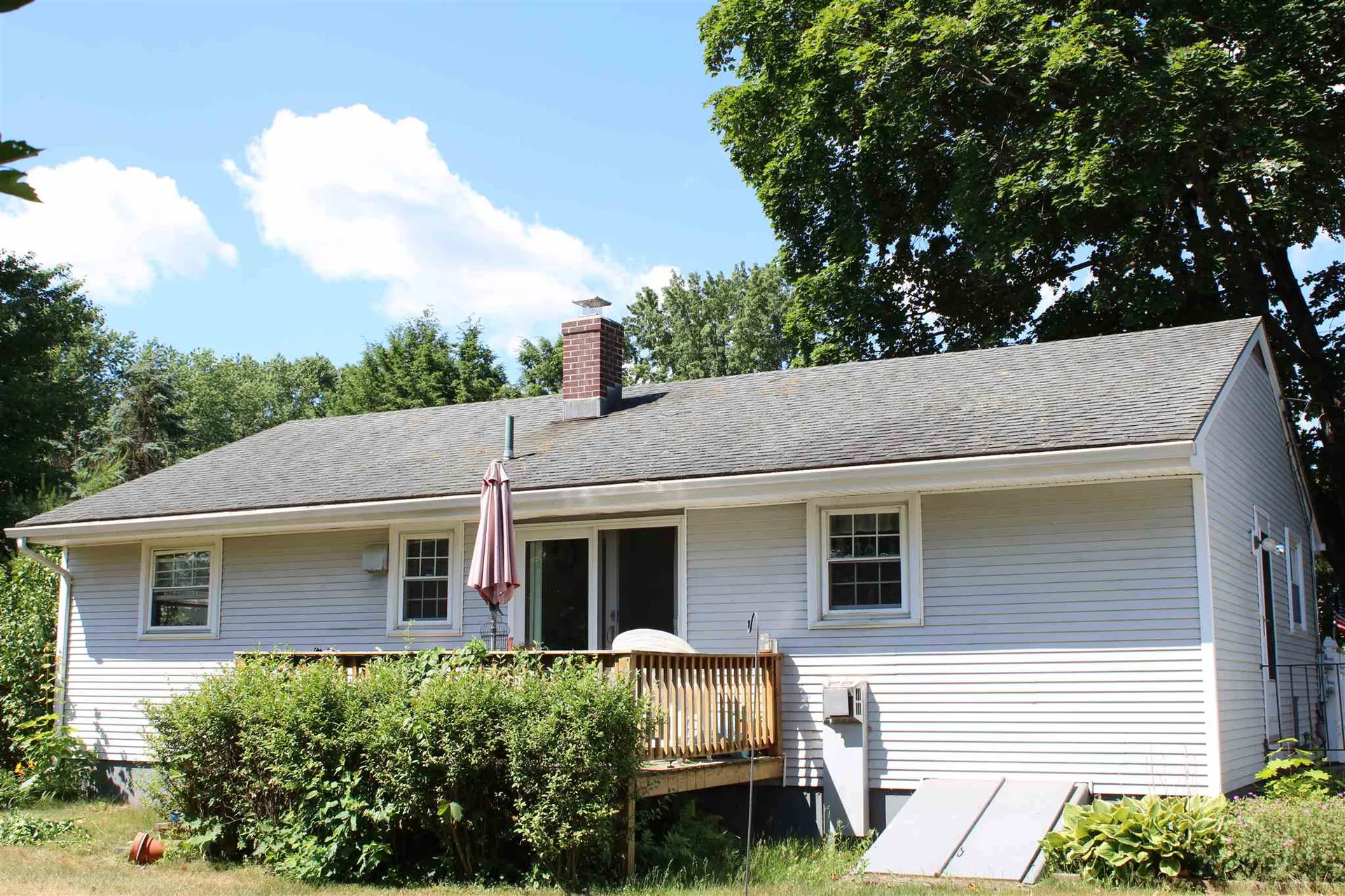 15 Mohawk Street Hinsdale NH 03451
