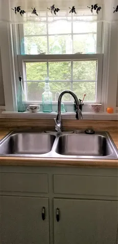 15 Mohawk Street Hinsdale NH 03451