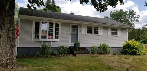 15 Mohawk Street Hinsdale NH 03451