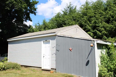 15 Mohawk Street Hinsdale NH 03451