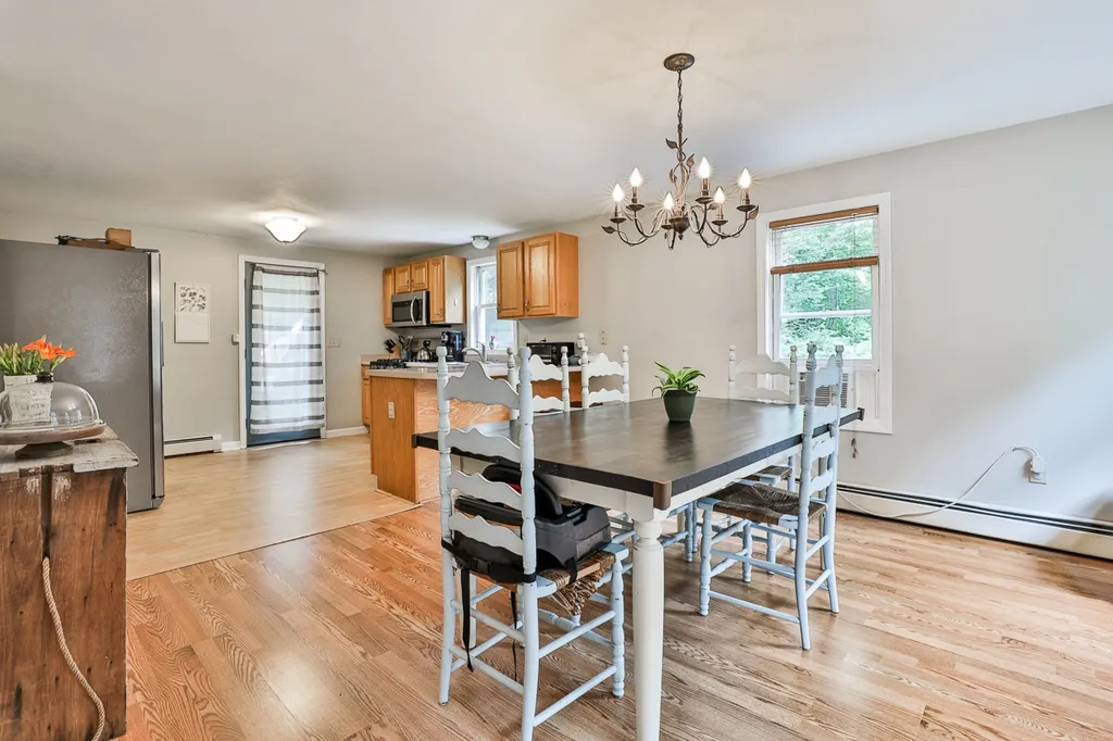 235 Whittier Drive Fremont NH 03044