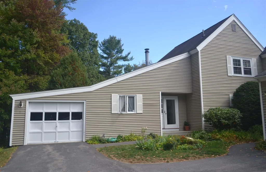 13 Winding Pond Road Londonderry NH 03053