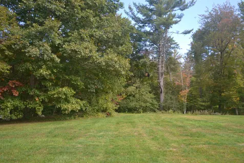 13 Winding Pond Road Londonderry NH 03053