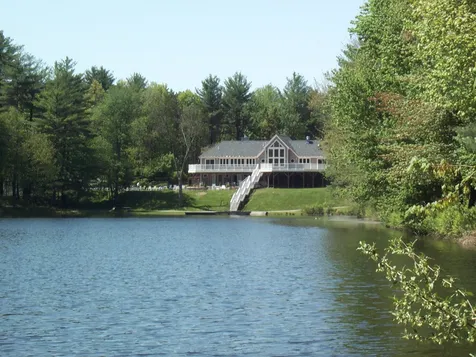 13 Winding Pond Road Londonderry NH 03053