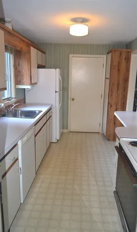 13 Winding Pond Road Londonderry NH 03053