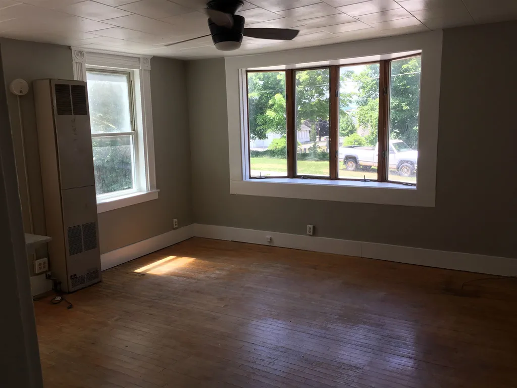 28 High Street Claremont NH 03743