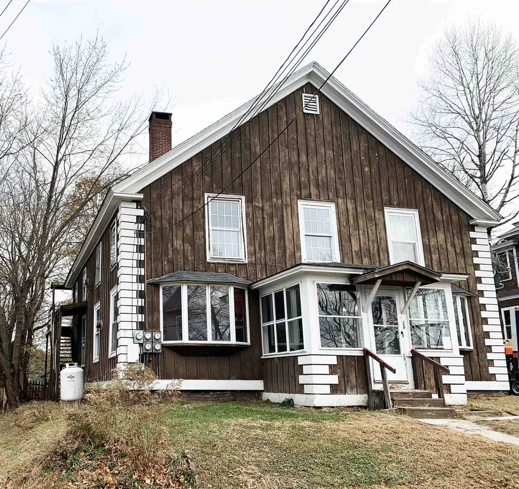 28 High Street Claremont NH 03743