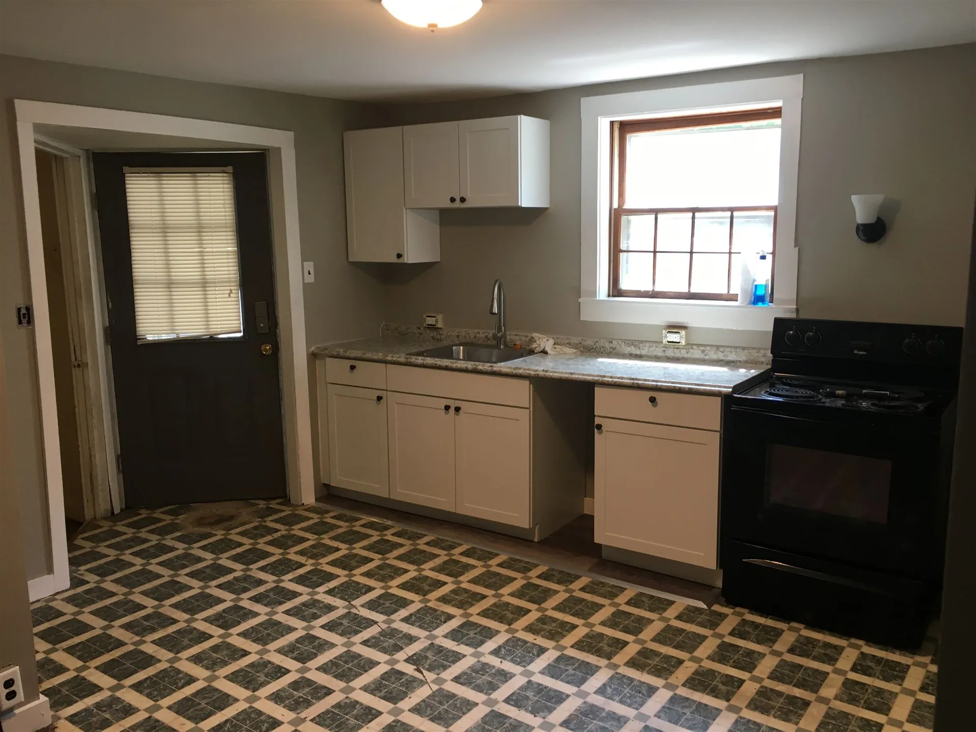 28 High Street Claremont NH 03743