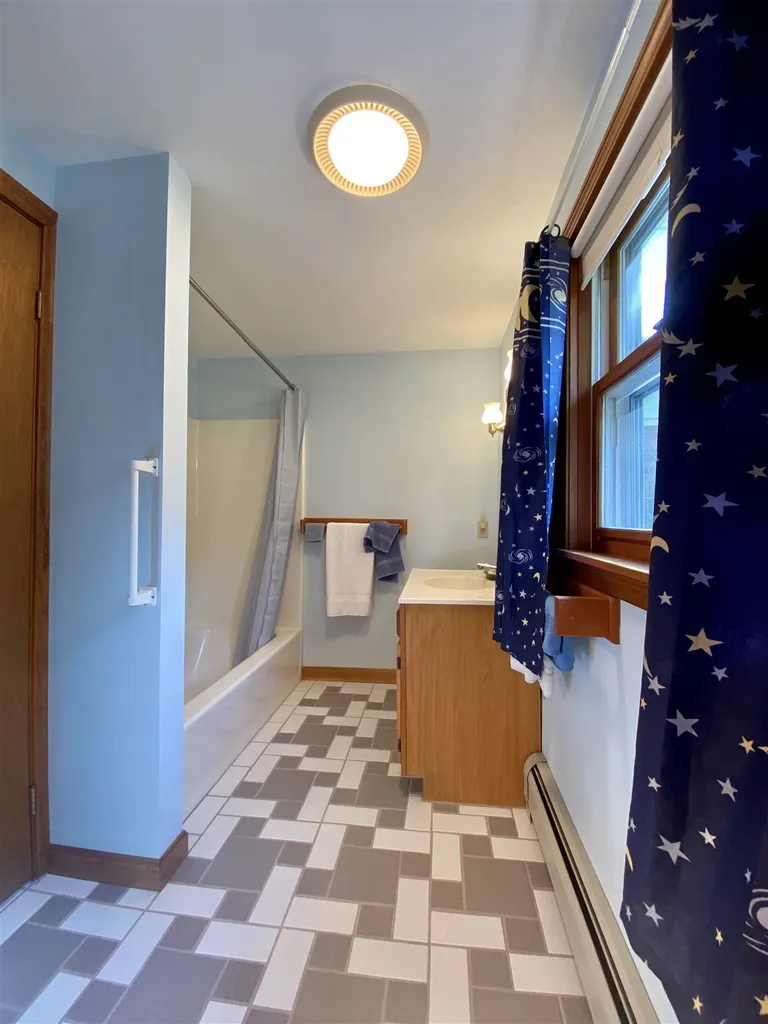 72 Pancake Street Wilmot NH 03287