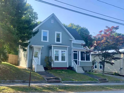 109 Oak Street Laconia NH 03246