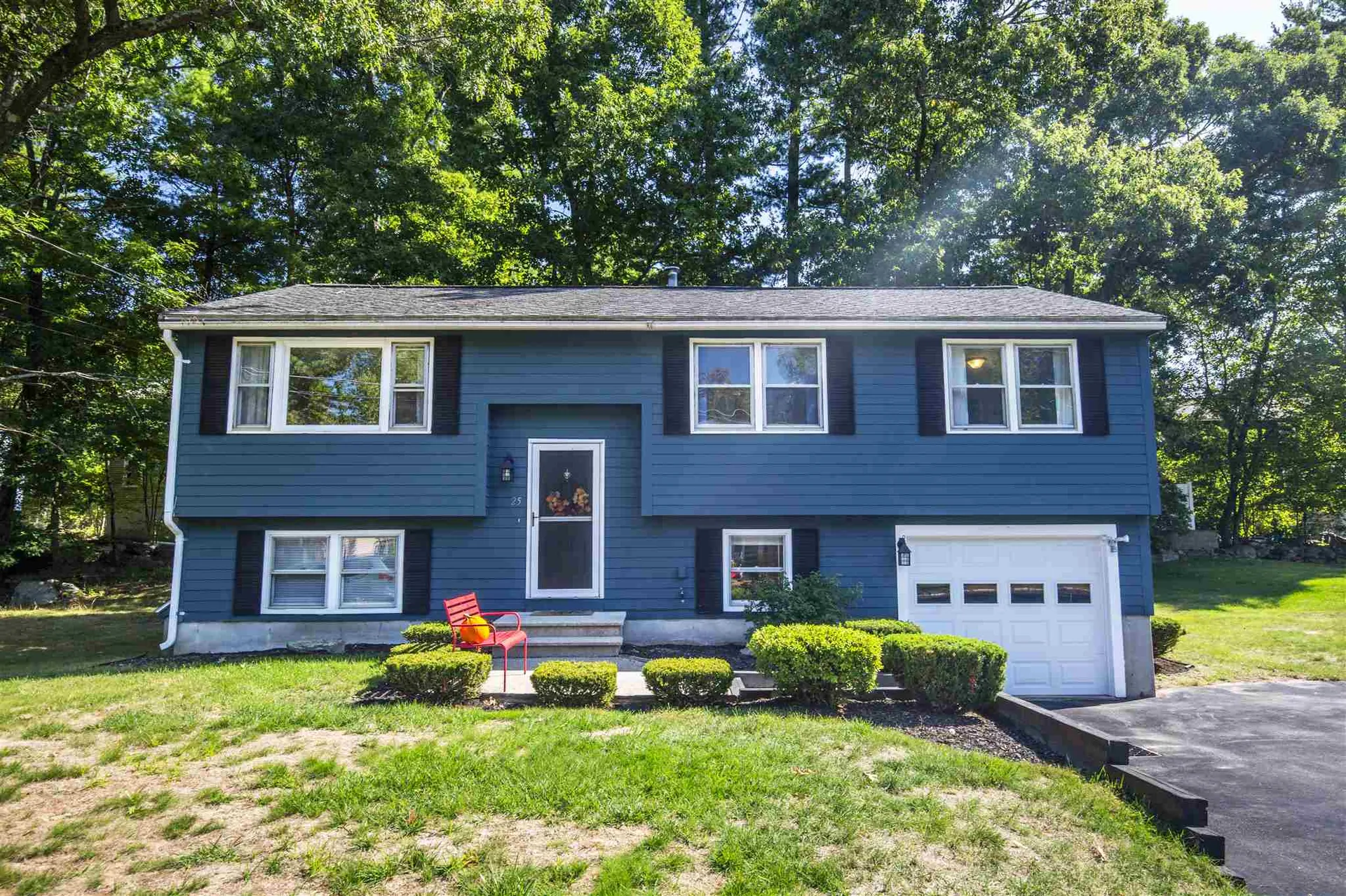 25 Marian Lane Nashua NH 03062