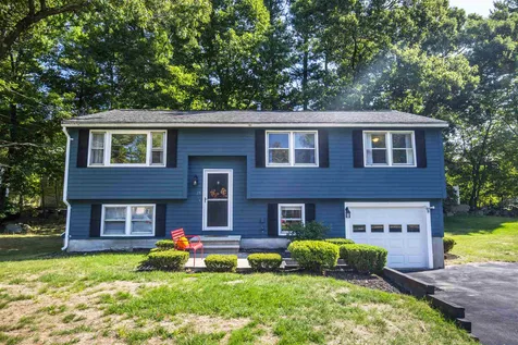 25 Marian Lane Nashua NH 03062