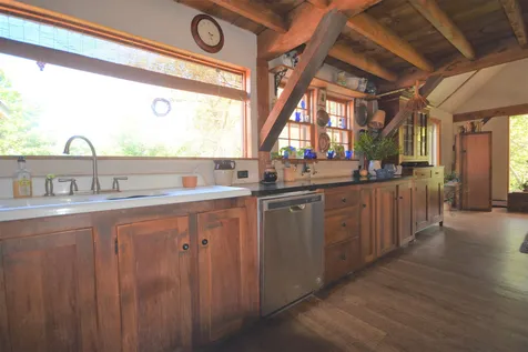 1747 Hunt Road Windsor VT 05089
