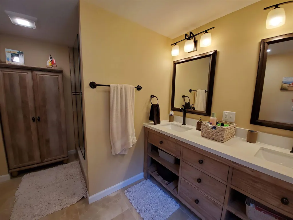 11 Lacroix Lane Enfield NH 03748