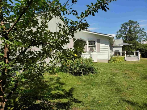 11 Lacroix Lane Enfield NH 03748