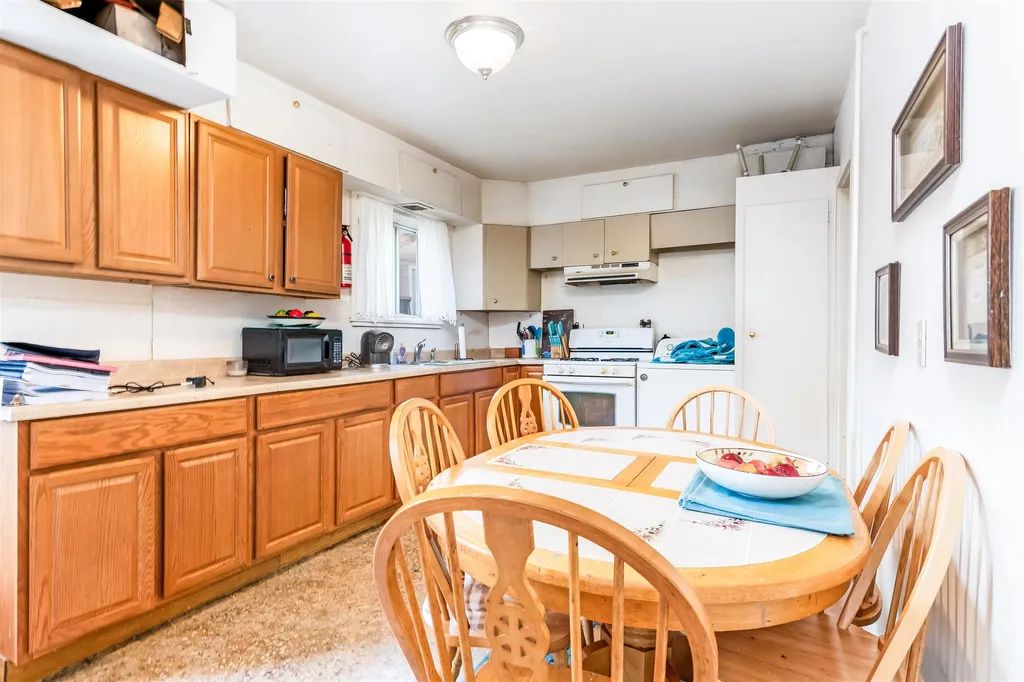 77 Malletts Bay Avenue Winooski VT 05404