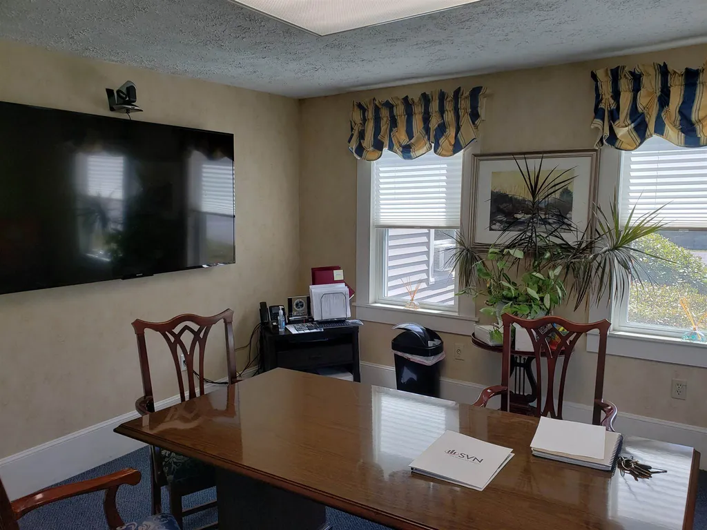 255 Daniel Webster Highway Merrimack NH 03054