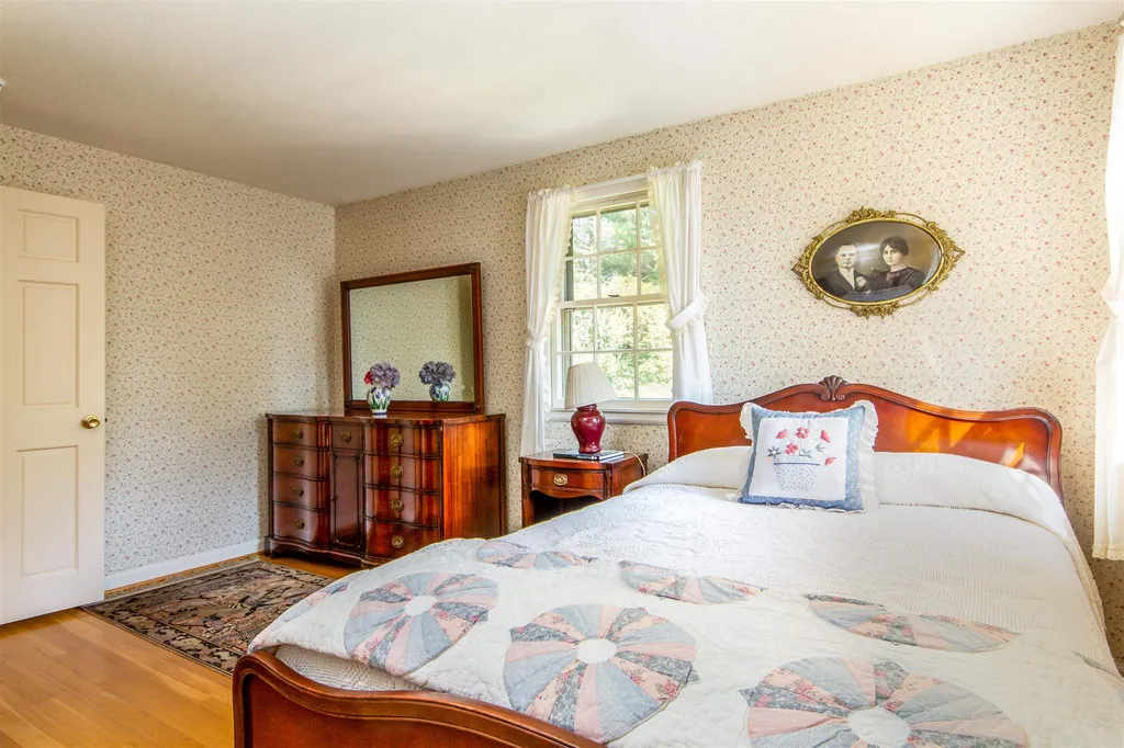 190 Woodbine Road Shelburne VT 05482