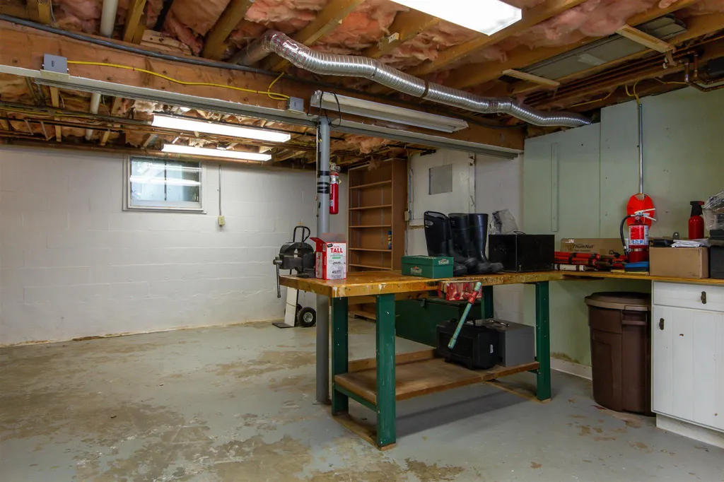 190 Woodbine Road Shelburne VT 05482