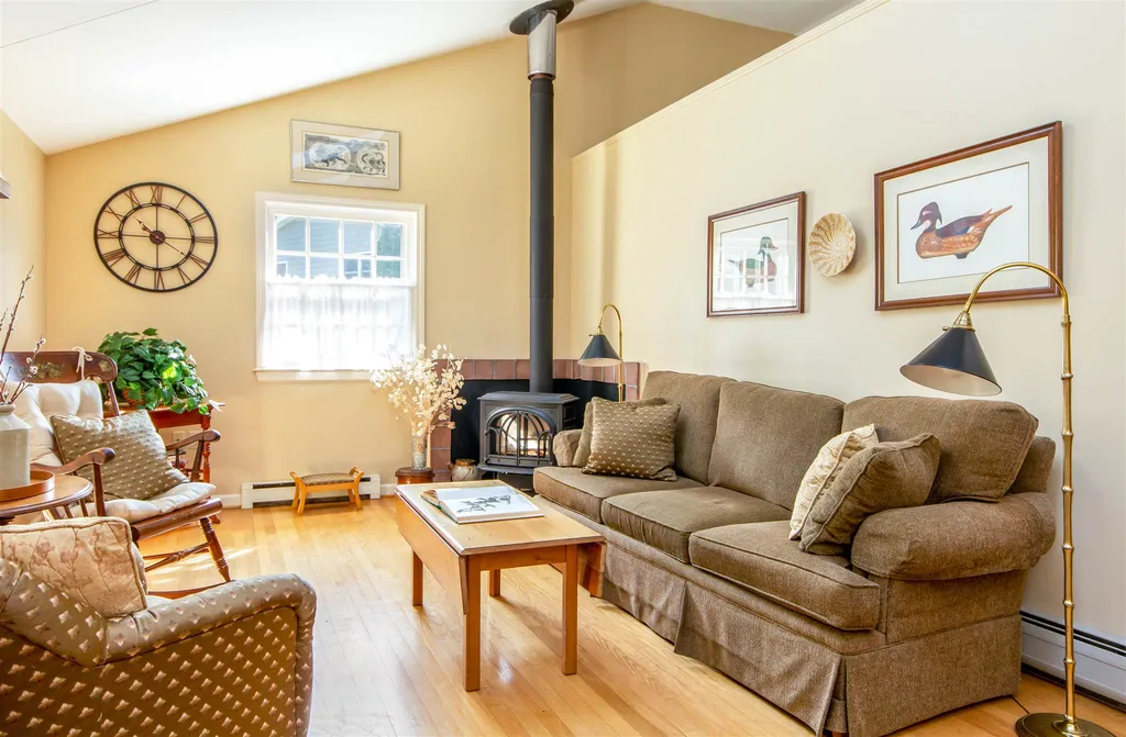 190 Woodbine Road Shelburne VT 05482