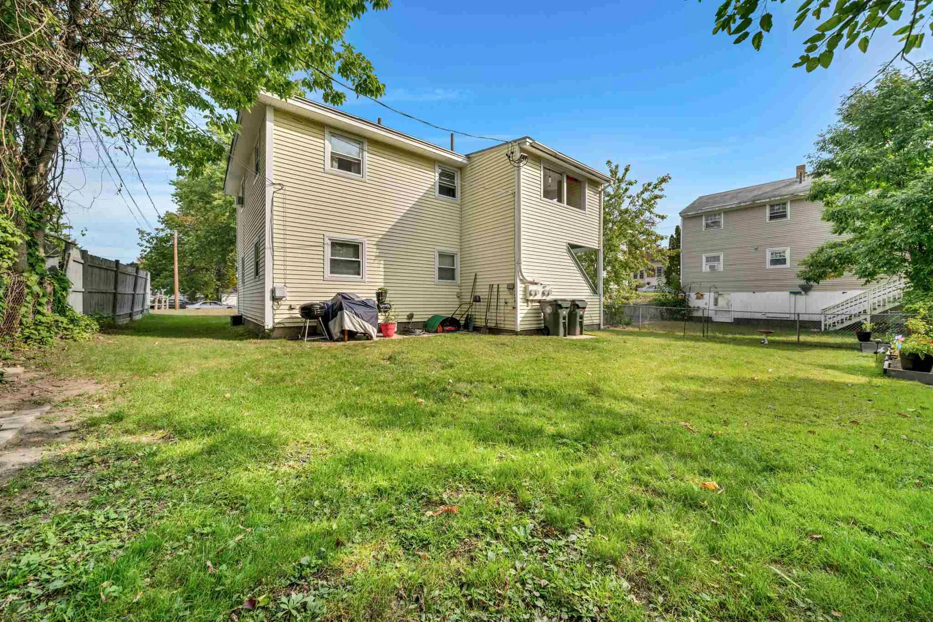 25 Randall Street Manchester NH 03103