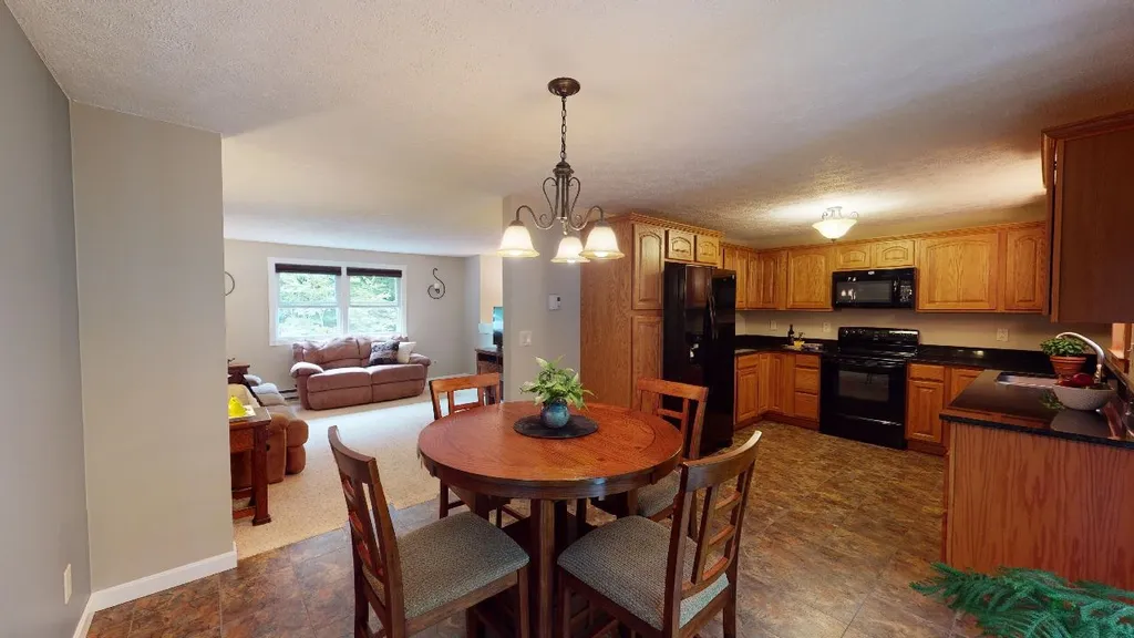 151 Deerhaven Road Weare NH 03281