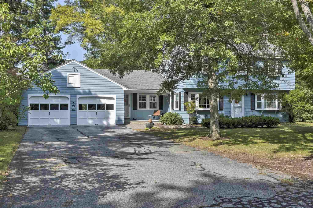 12 Spruce Circle Swanzey NH 03446