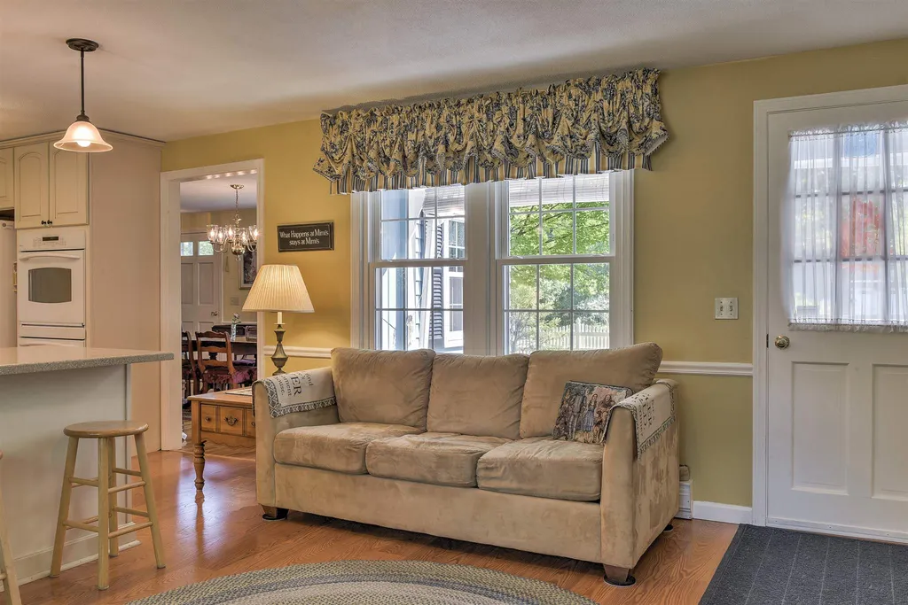 12 Spruce Circle Swanzey NH 03446