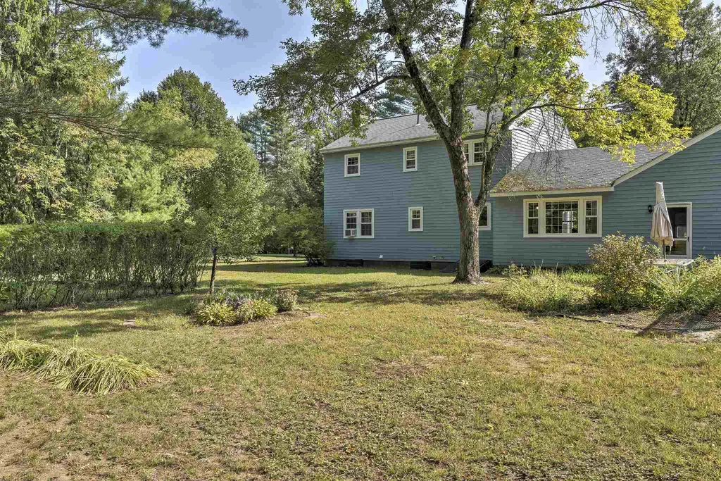 12 Spruce Circle Swanzey NH 03446