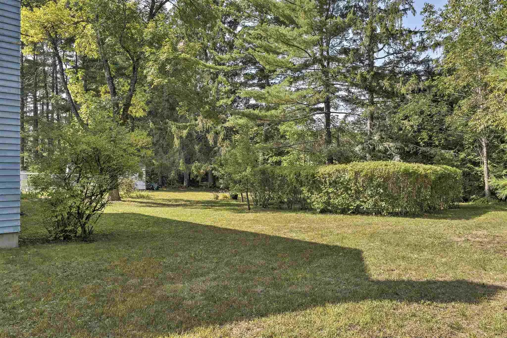 12 Spruce Circle Swanzey NH 03446