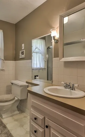 12 Spruce Circle Swanzey NH 03446