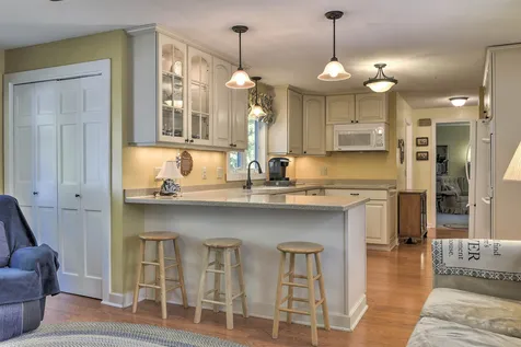 12 Spruce Circle Swanzey NH 03446