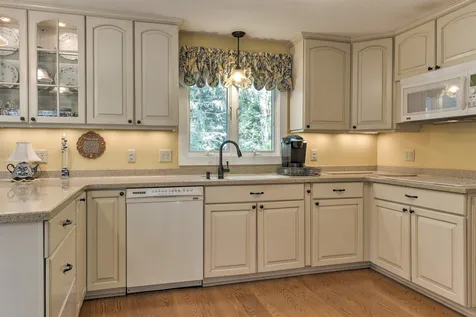 12 Spruce Circle Swanzey NH 03446