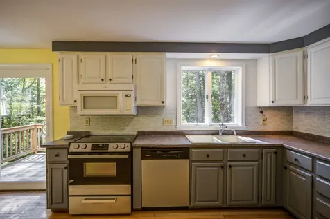34 Baldwin Avenue New Hampton NH 03256