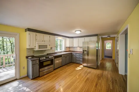 34 Baldwin Avenue New Hampton NH 03256