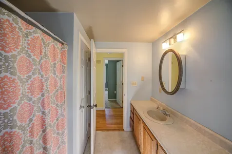 34 Baldwin Avenue New Hampton NH 03256