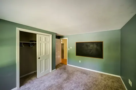 34 Baldwin Avenue New Hampton NH 03256