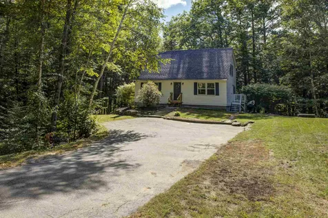 34 Baldwin Avenue New Hampton NH 03256