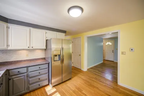 34 Baldwin Avenue New Hampton NH 03256