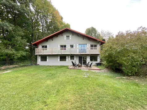 229 East Road Francestown NH 03043