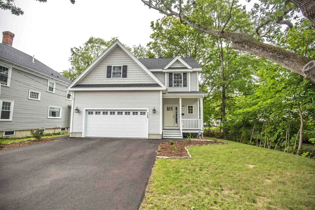 728 Maple Street Manchester NH 03104