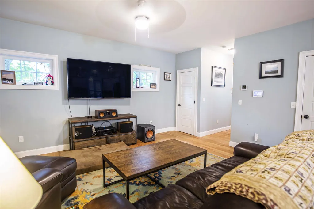 728 Maple Street Manchester NH 03104