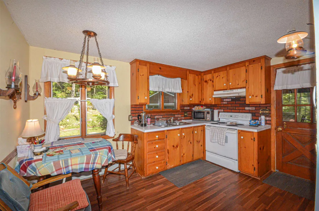 373 North Road Candia NH 03034