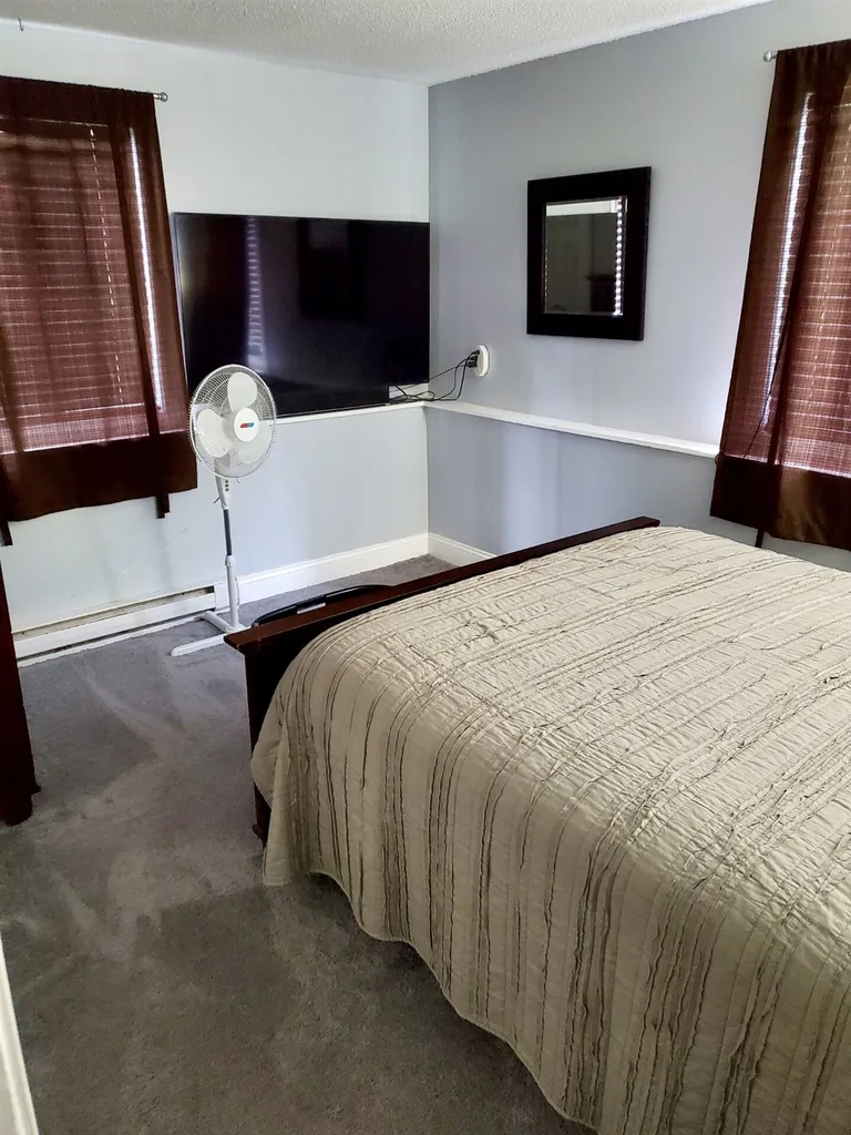 121 Lita Lane Newmarket NH 03857